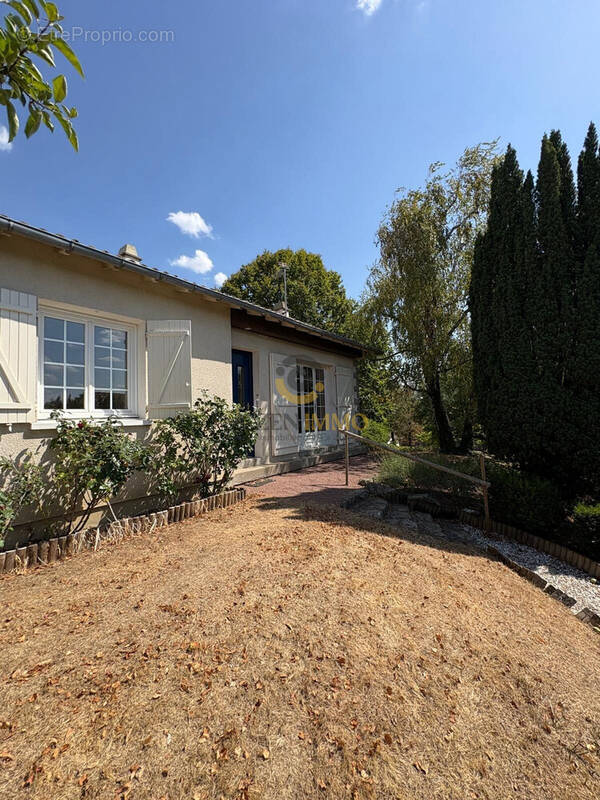 Maison 124 m² à Bressuire  - photo 1