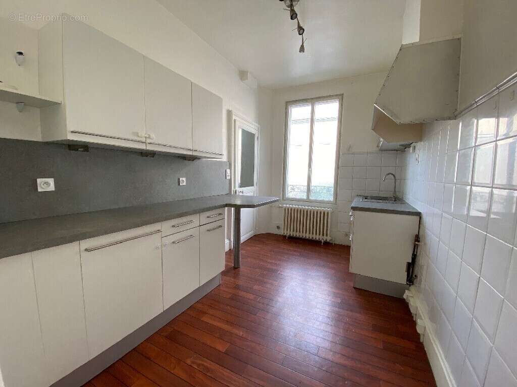 Maison 117 m² à Vichy  - photo 3