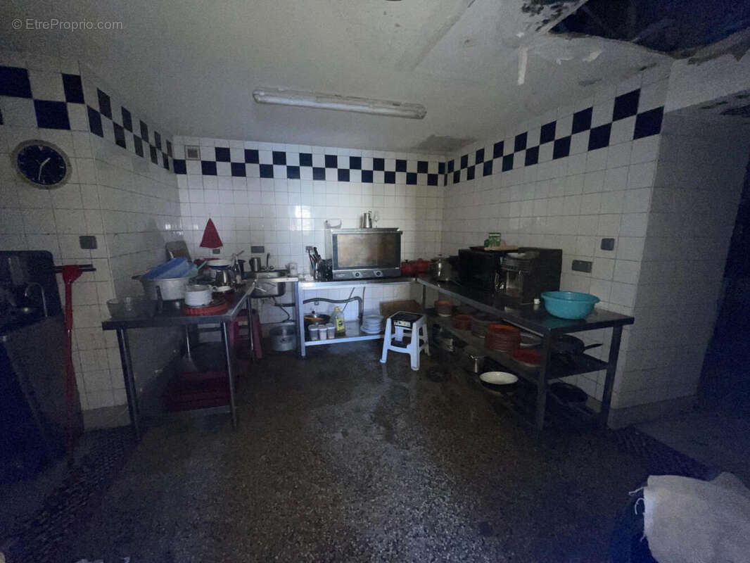 IMG_9862 - Commerce à PLOMBIERES-LES-BAINS