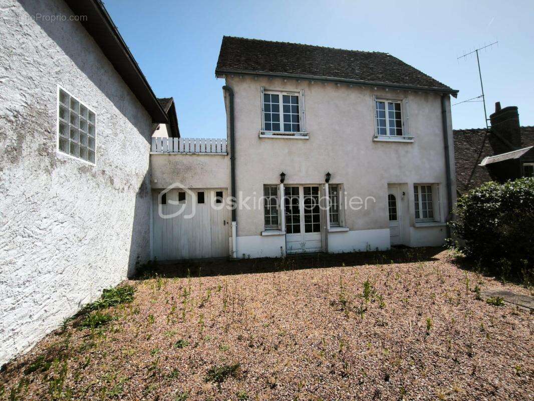 Maison à CHATEAU-RENAULT