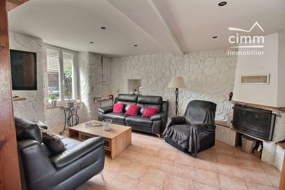 Maison 151 m² à Marcilloles  - photo 8