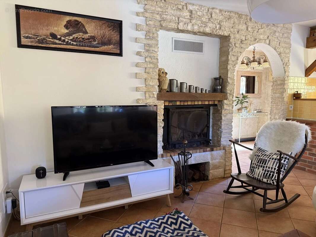 Maison à BORMES-LES-MIMOSAS