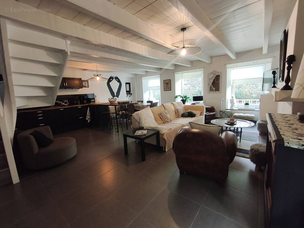 Maison à LONGUEVILLE