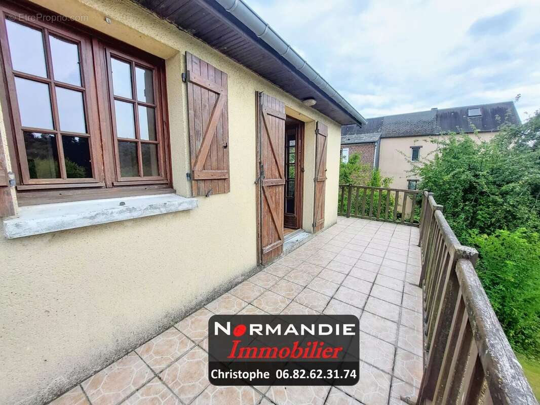 Maison à LILLEBONNE