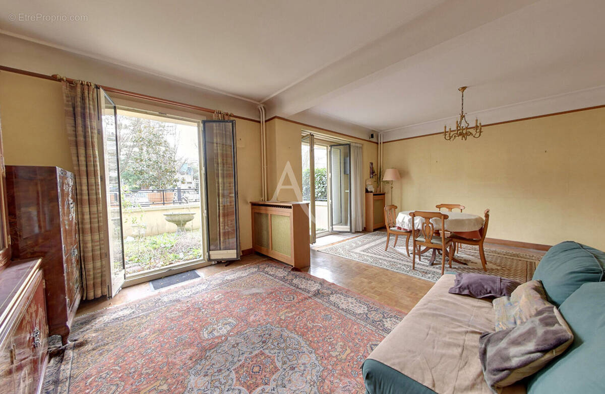 Appartement à NOGENT-SUR-MARNE
