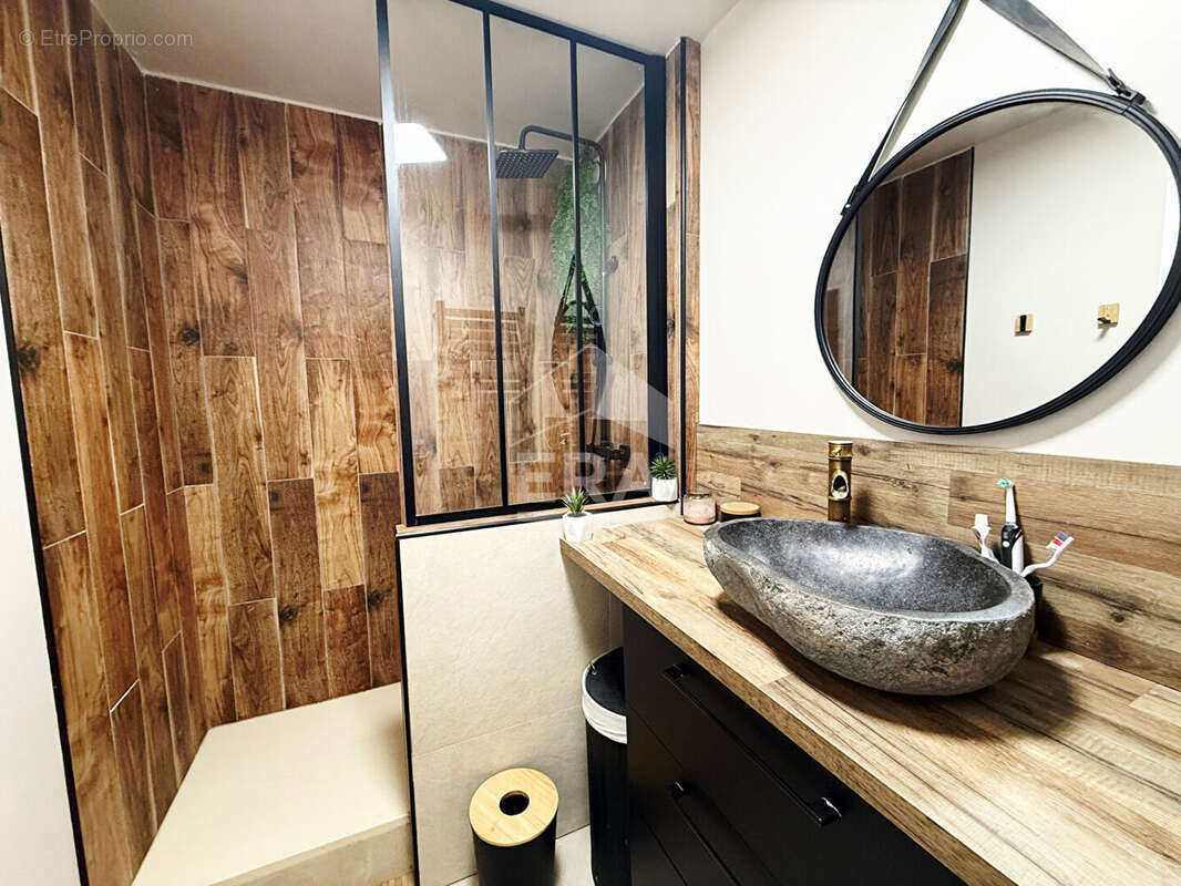 Appartement à BRIE-COMTE-ROBERT