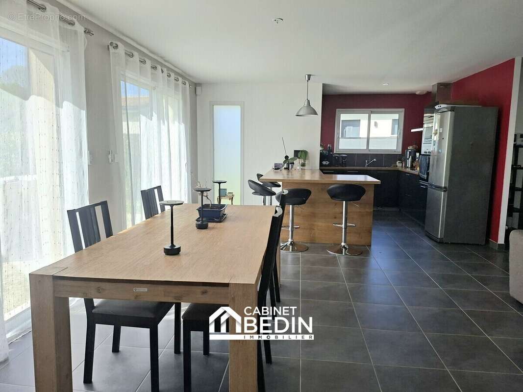 Maison à SADIRAC