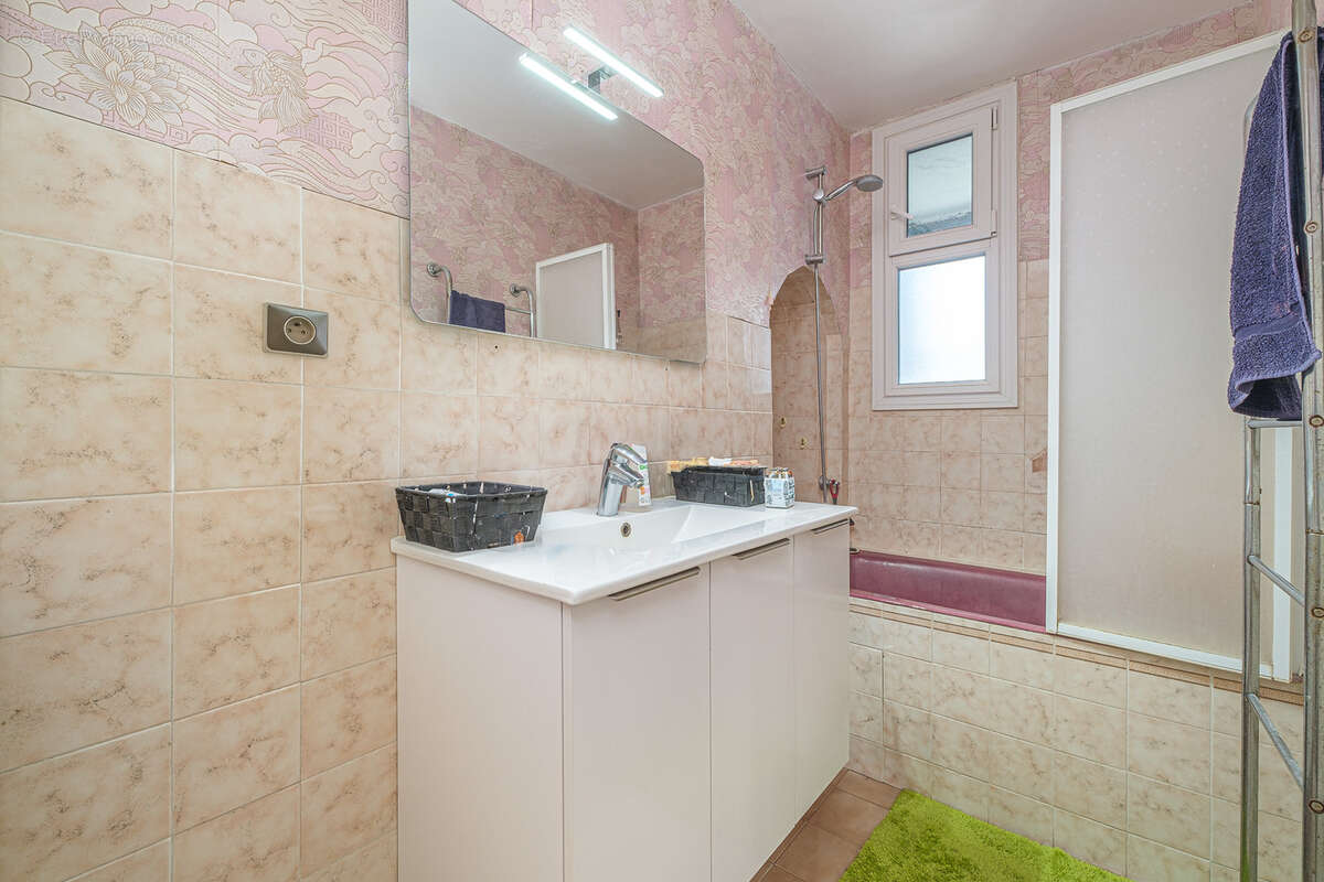 Appartement à MARSEILLE-9E