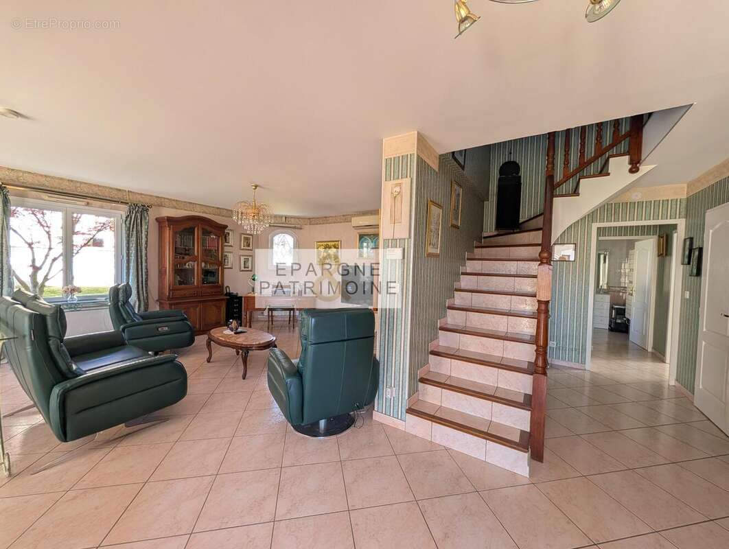 n°2 - Maison à SATOLAS-ET-BONCE