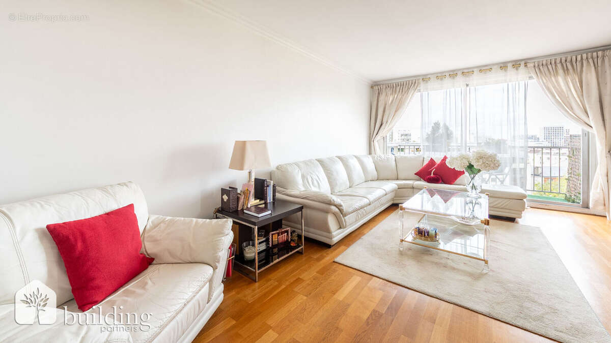 Appartement à PARIS-18E