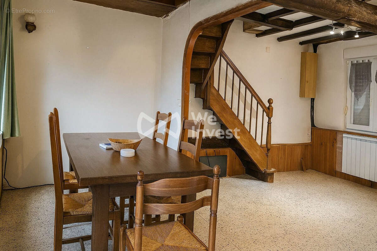 Maison à CREVECOEUR-EN-AUGE
