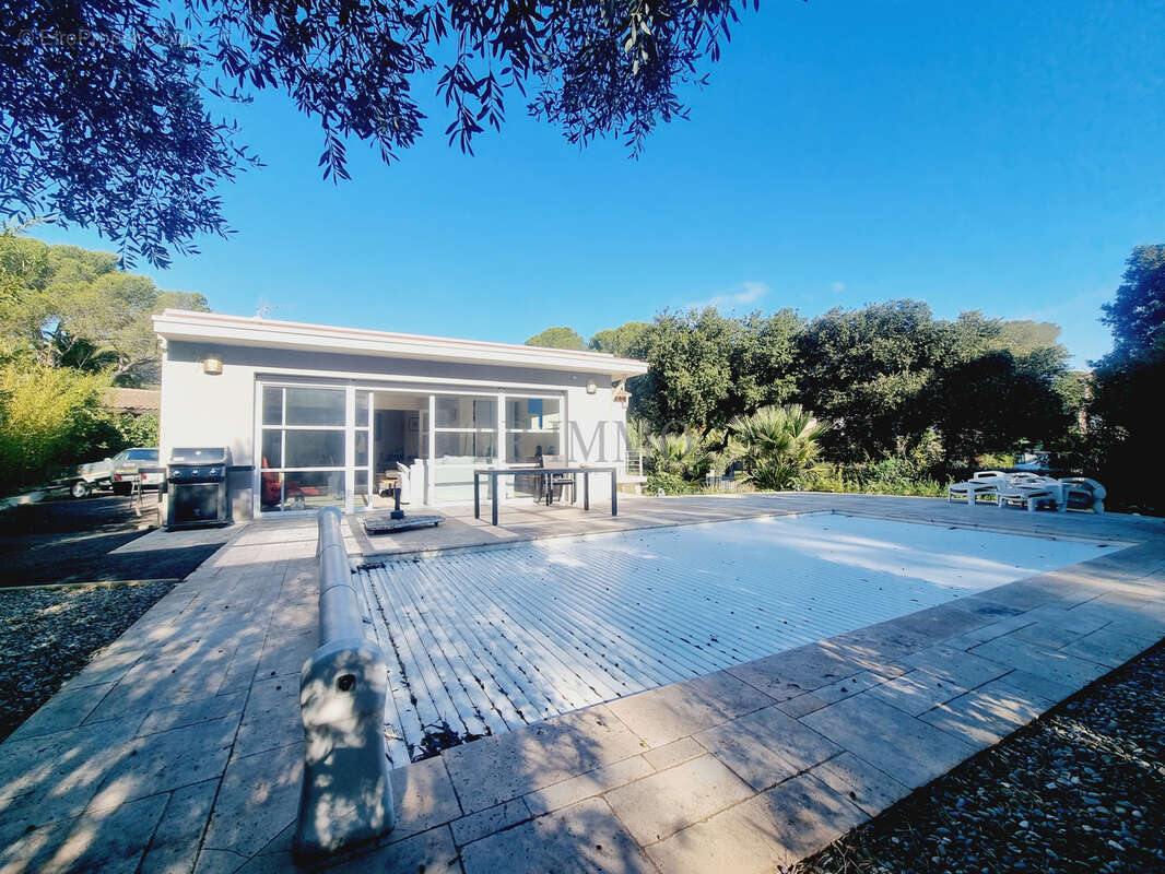 Villa au calme absolu - quartier boulouris - photo 6