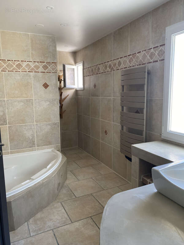 Maison à SAINT-GENIES-DE-MALGOIRES