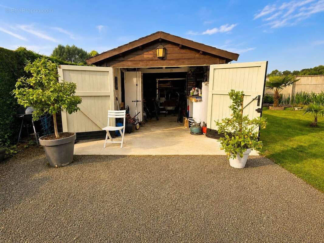 Maison à TEUILLAC