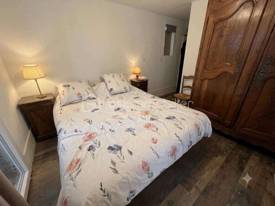 Coup de cœur : maison de 1940 en lisière de forêt, à deux pas d’un étang, sur 8 931m² de terrain avec dépendances - photo 8
