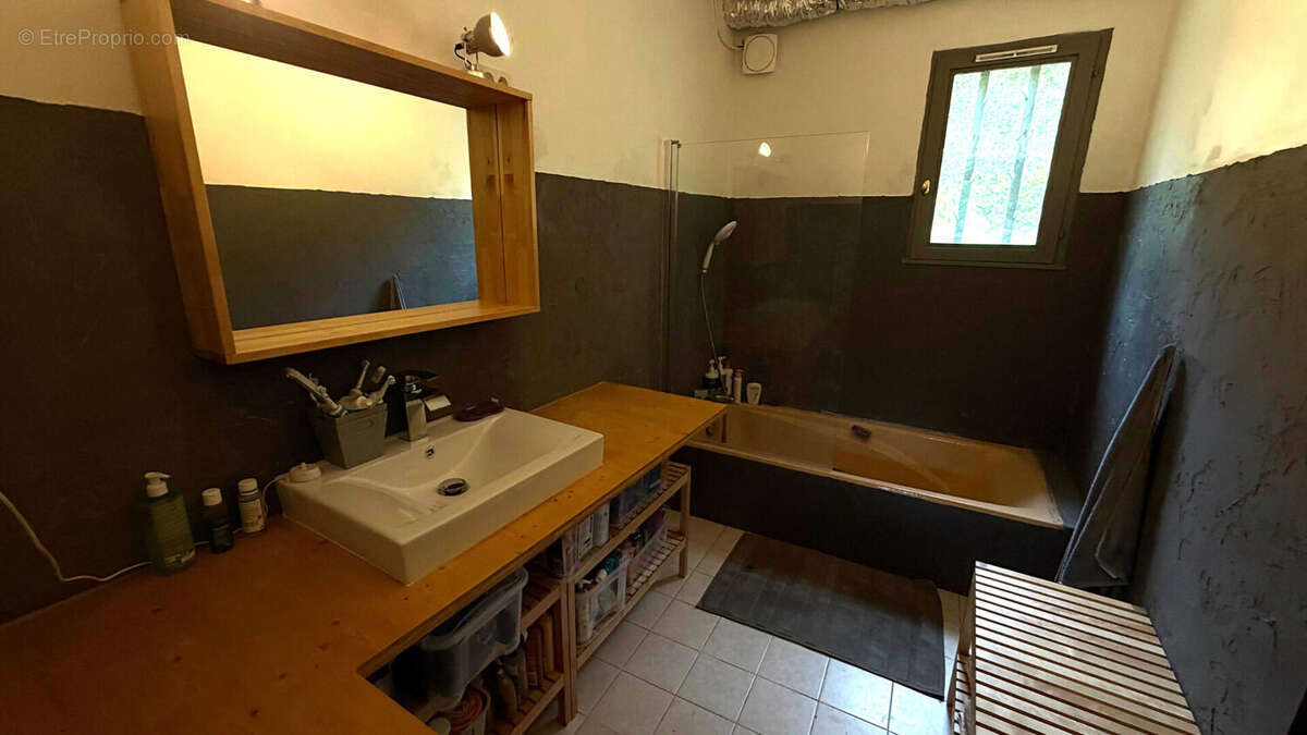 Maison à LEMBEYE