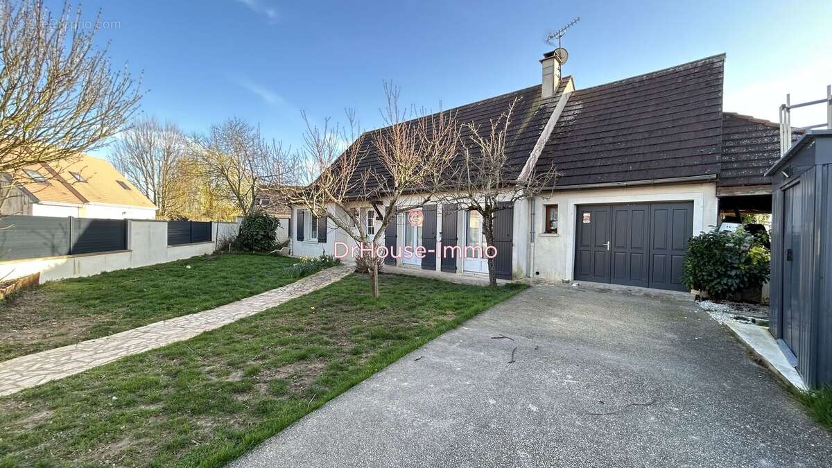 Maison à CRISENOY