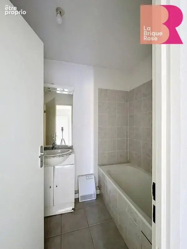 À vendre – Appartement T3 avec  à Mondonville (31700) - photo 9