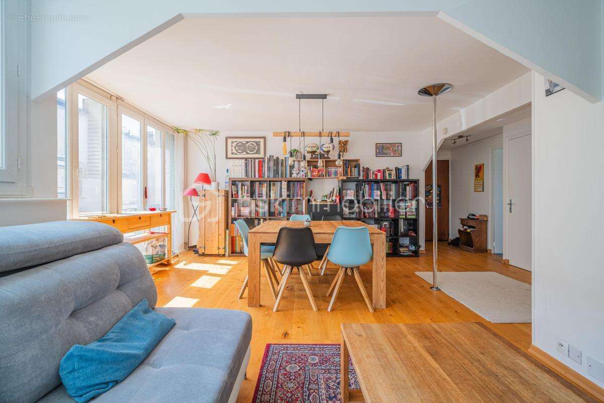 Appartement à FONTAINE