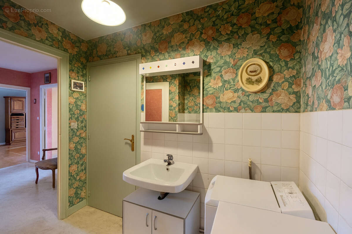 Appartement à SAINT-ETIENNE