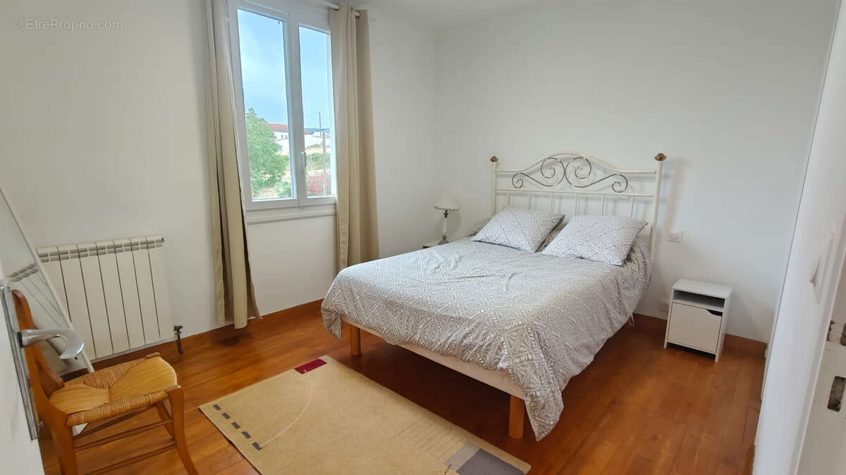 Villa rénovée avec goût sur 960 m2 de terrain   4 chambres   Aucun travaux à prévoir - photo 9
