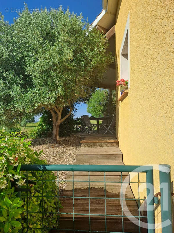 Maison 116 m² à L'isle-Jourdain  - photo 7