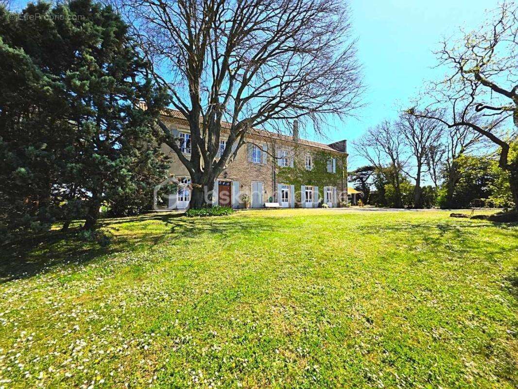 Exclusivite / montelimar / 387 m² / 7 chambres / piscine - photo 4