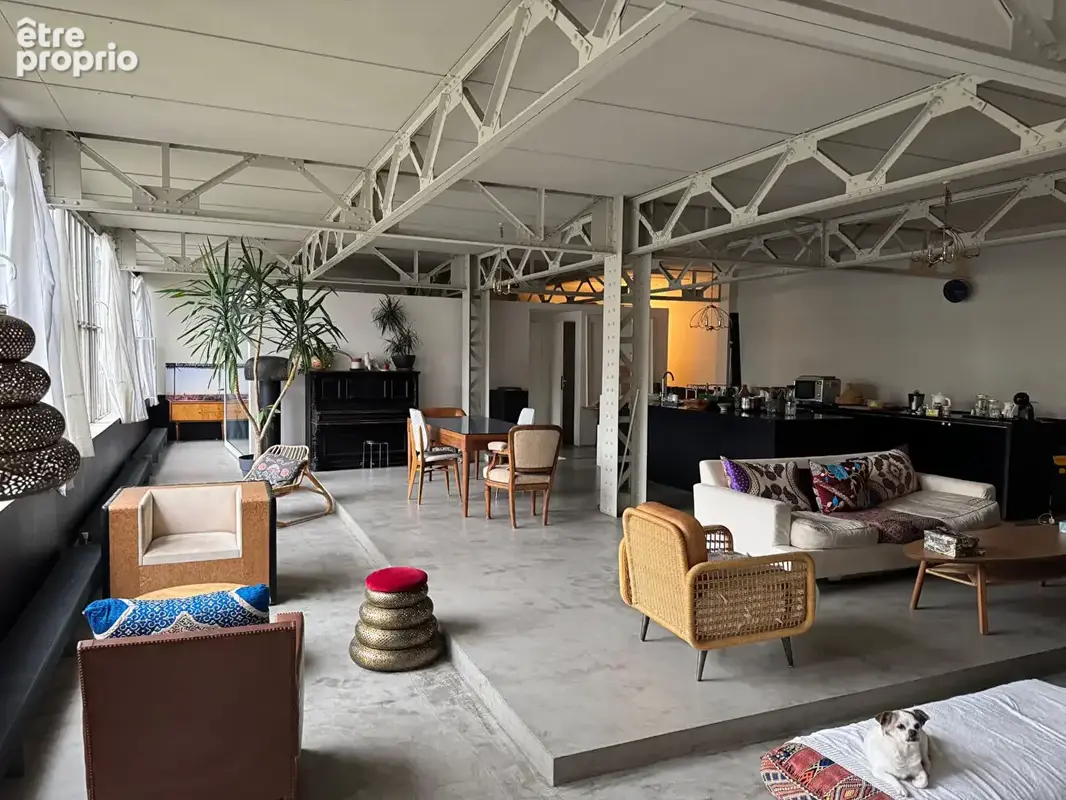 La campagne à Paris - Loft de 195 m² - 2.050.000 uros - photo 3