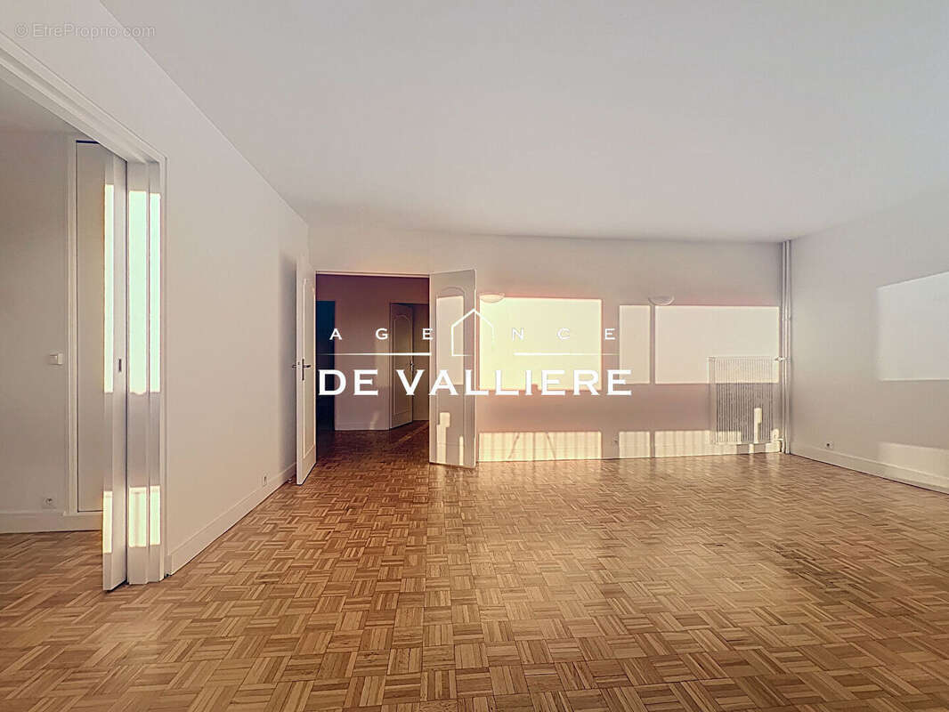 Appartement à NANTERRE