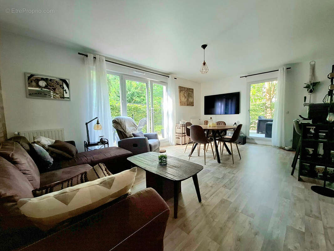 Appartement à BRIE-COMTE-ROBERT