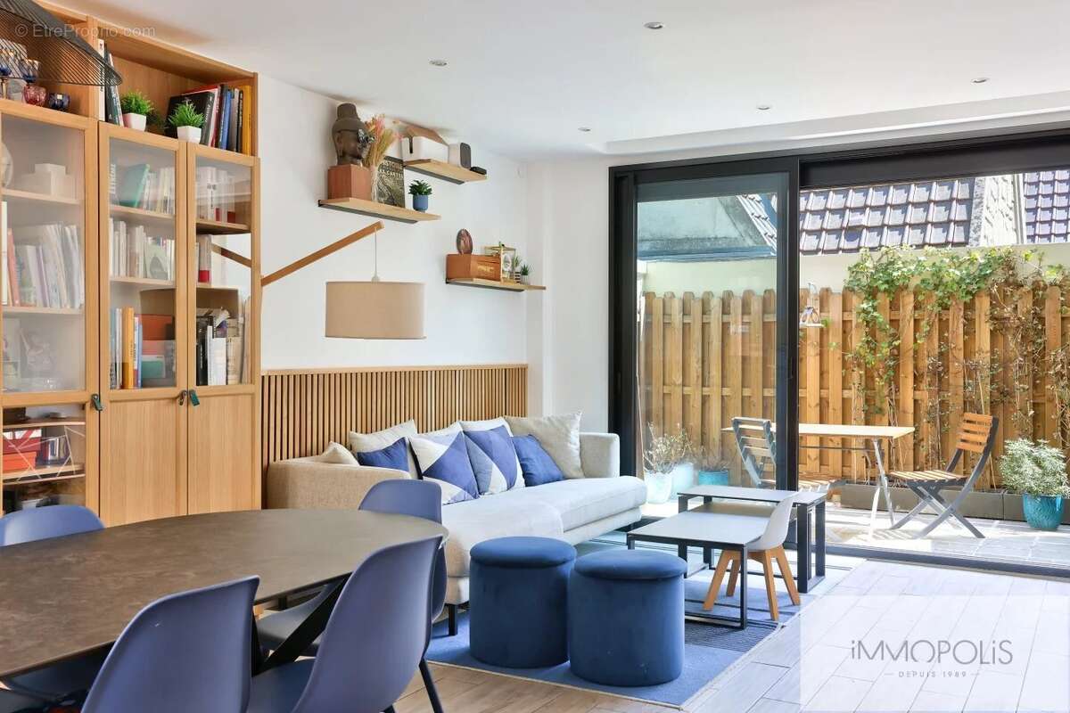 Appartement à PARIS-20E