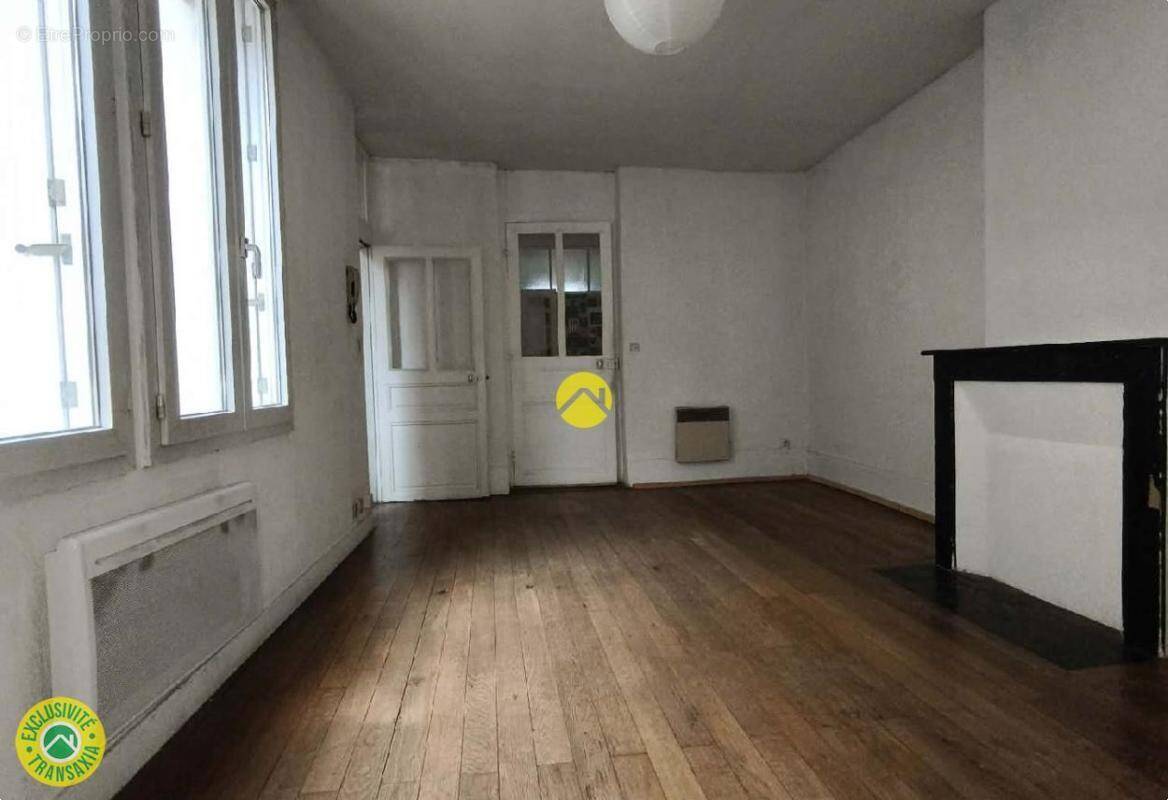 Appartement à ARGENTON-SUR-CREUSE