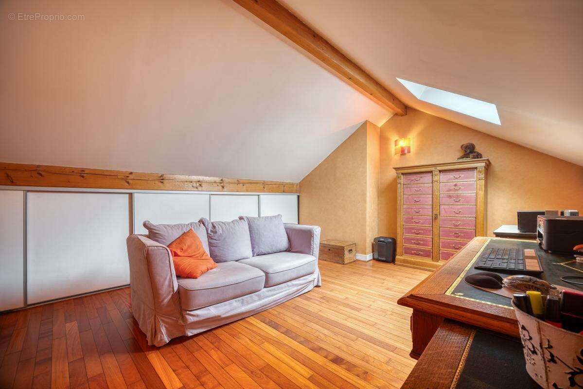 Appartement à CARRIERES-SUR-SEINE