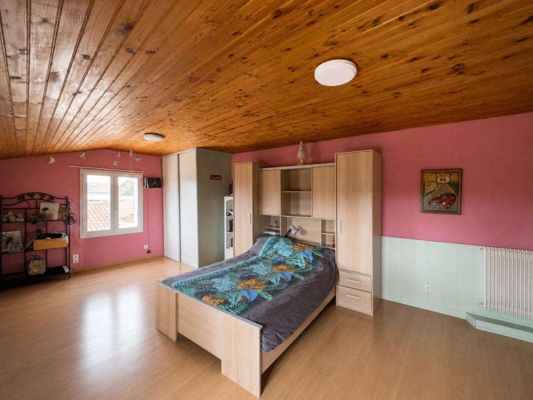 Maison de 5 pièces de 144 m² à Gerzat - photo 10