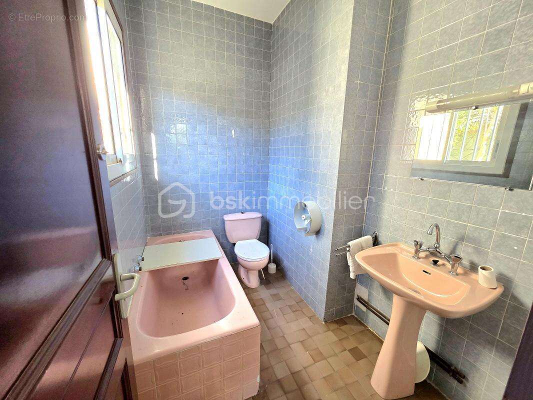 Commerce à SAINT-MARTIN-D&#039;ARDECHE