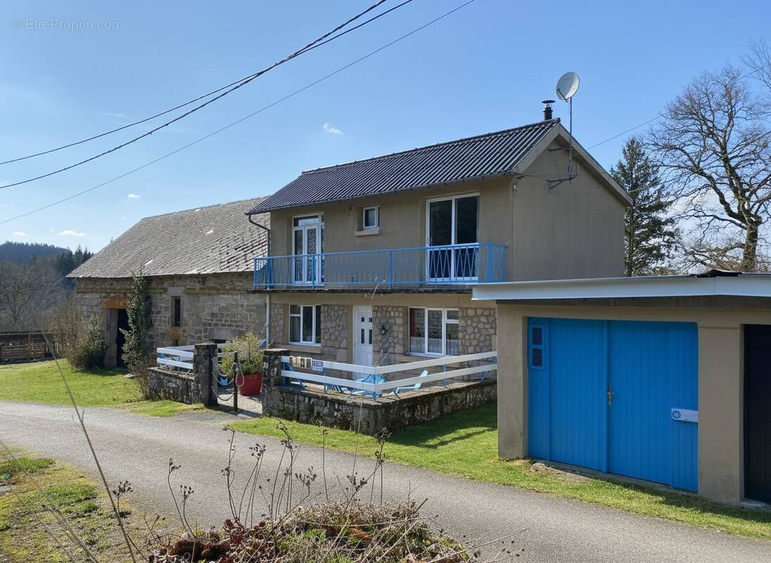 Maison à CHAVANAC