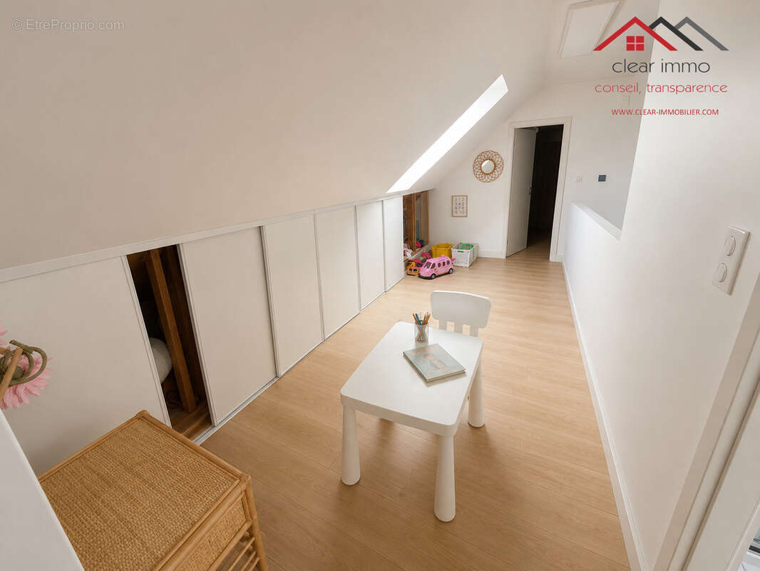 Maison individuelle de 130 m2 sur un terrain de 20 ares   Nombreuses dépendances - photo 17
