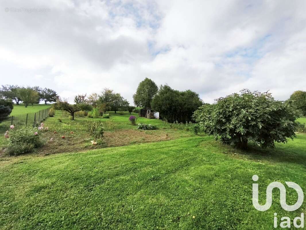 Photo 3 - Maison à COMBRONDE