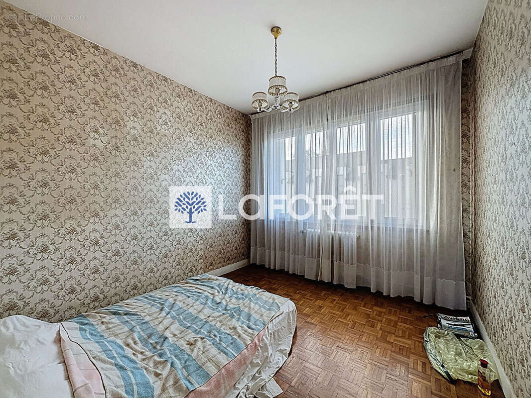 Maison à LE MESNIL-ESNARD