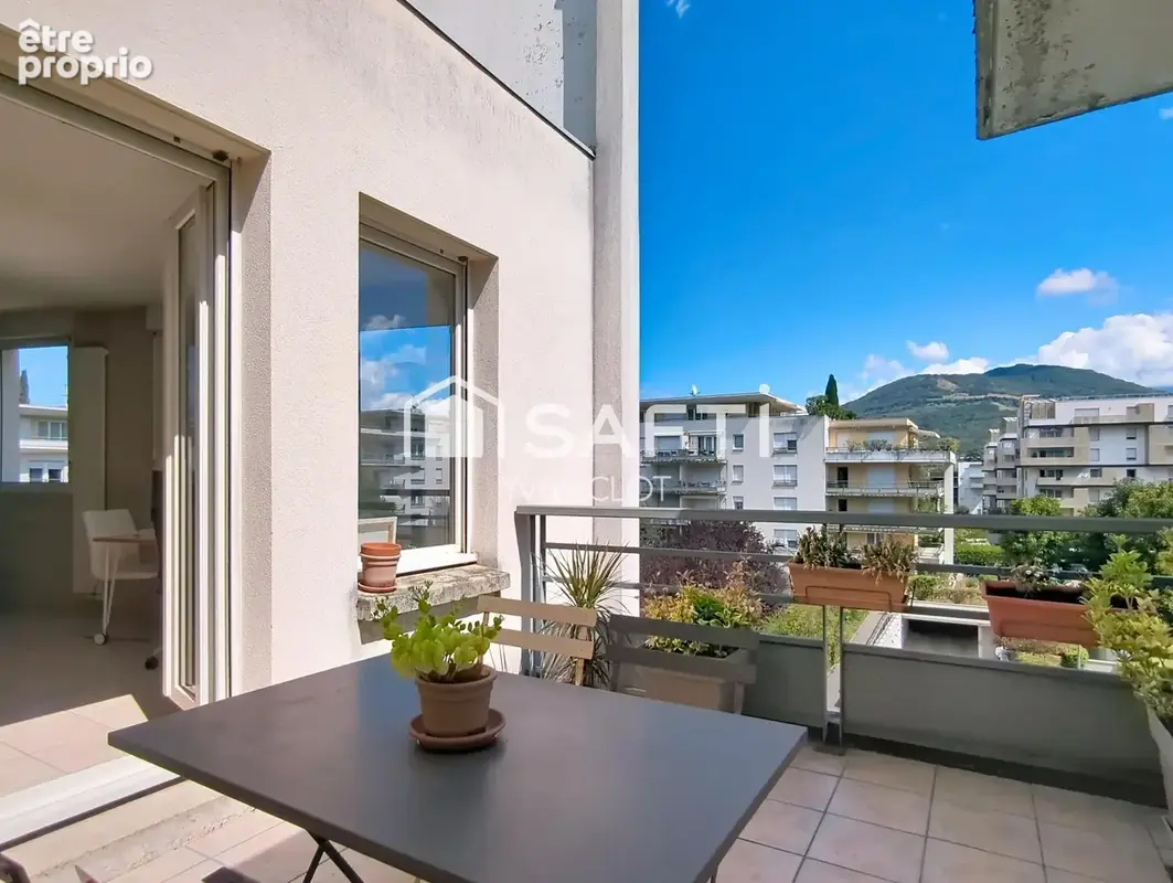 Photo 1 - Appartement à ECHIROLLES