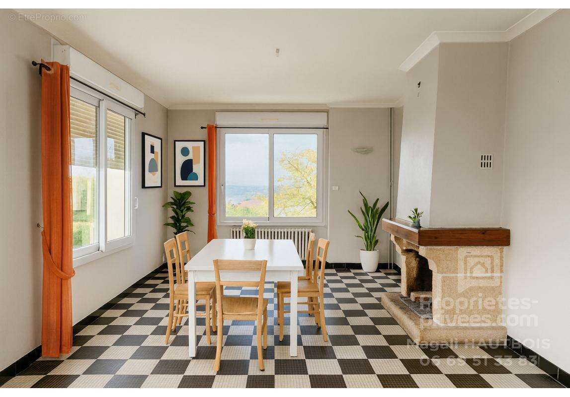 Maison à SAINT-HILAIRE-DU-HARCOUET