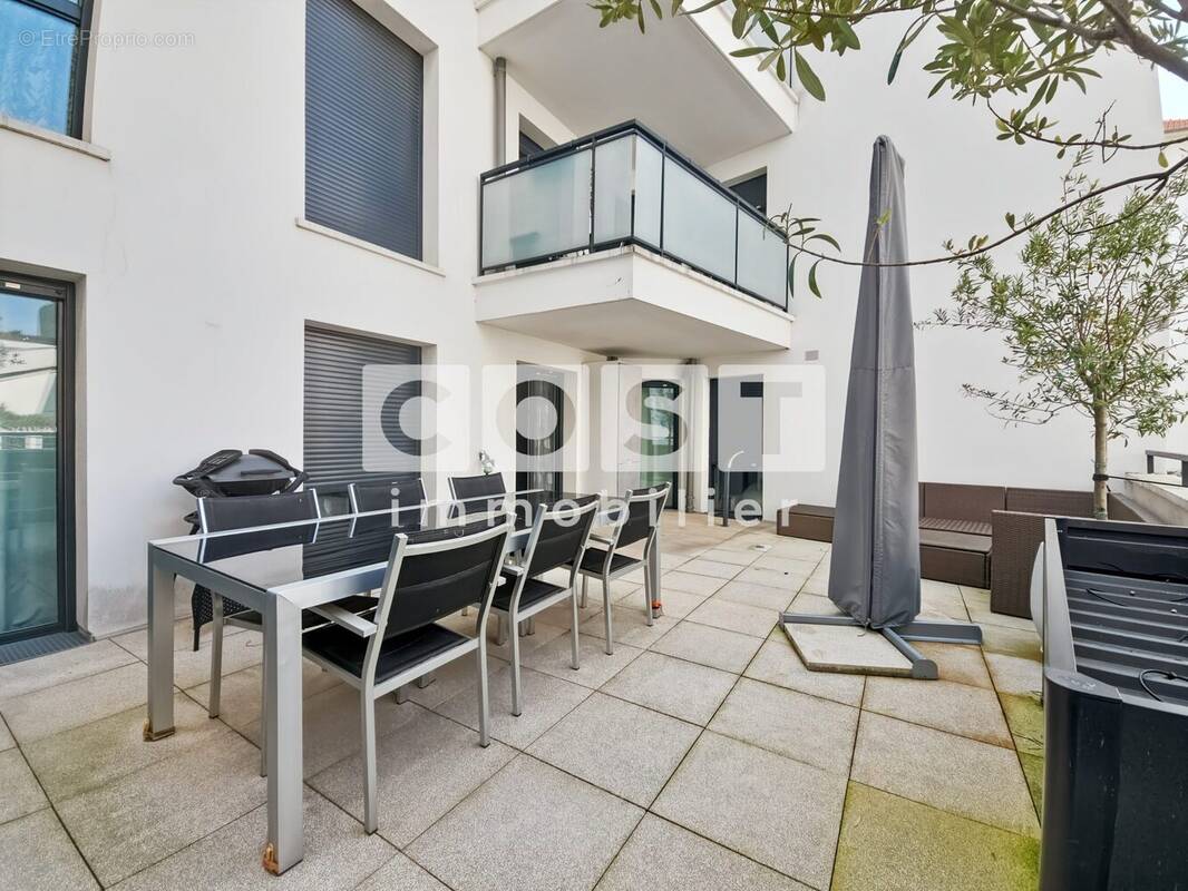 Appartement à ASNIERES-SUR-SEINE