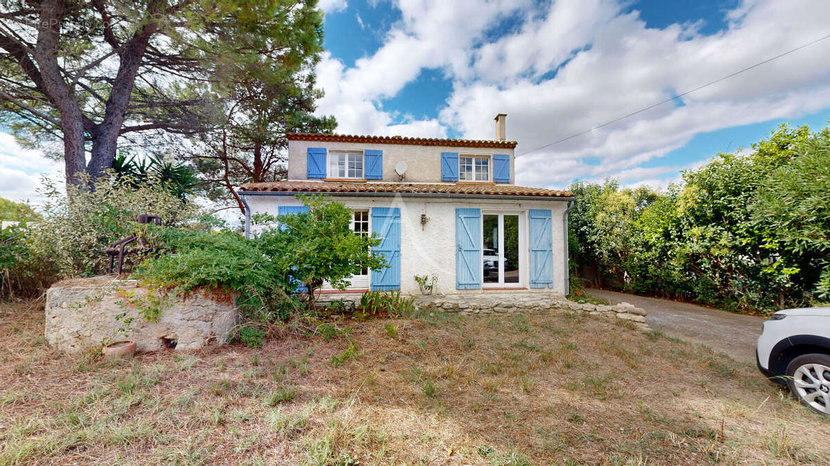 Maison à MOUSSAN