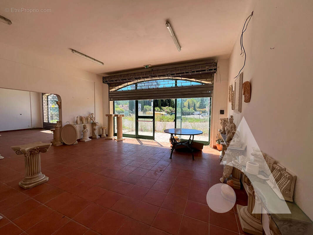 Appartement à SALERNES
