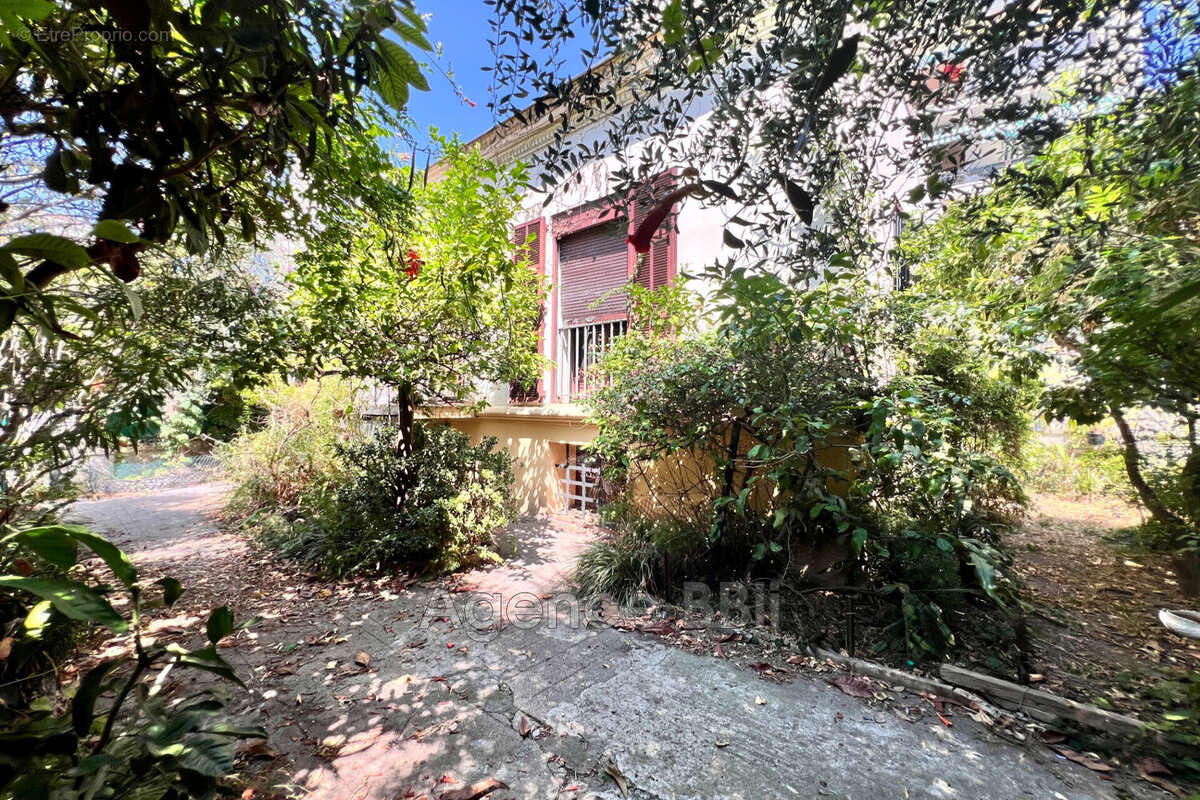 Maison 140 m² à Nice  - photo 2