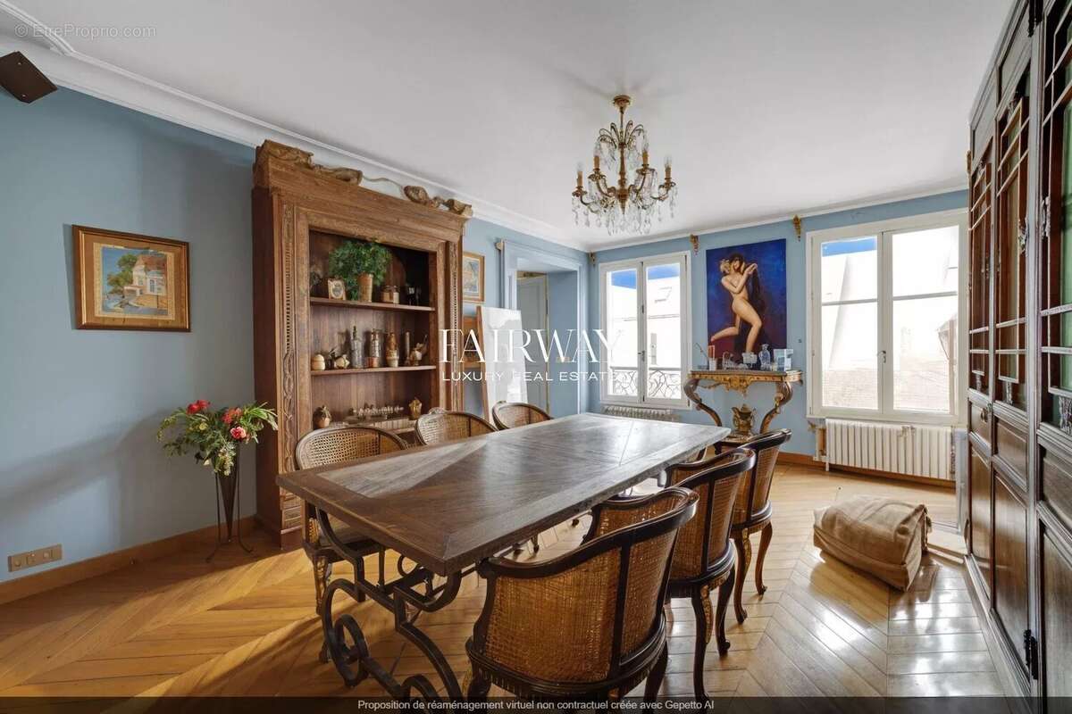 Appartement à PARIS-8E