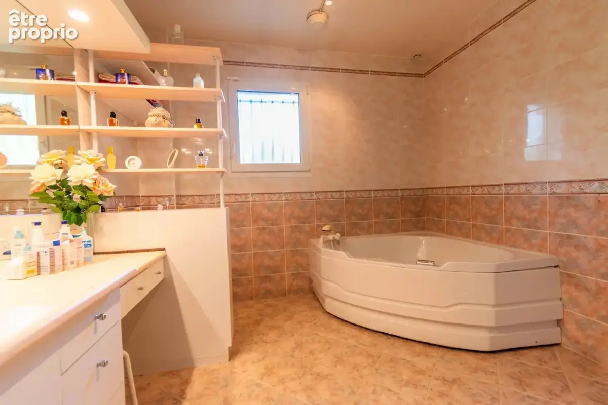 Maison 9 pièces 236 m² à vendre à Saint-Brice-Sous-Foret (95350) - photo 11
