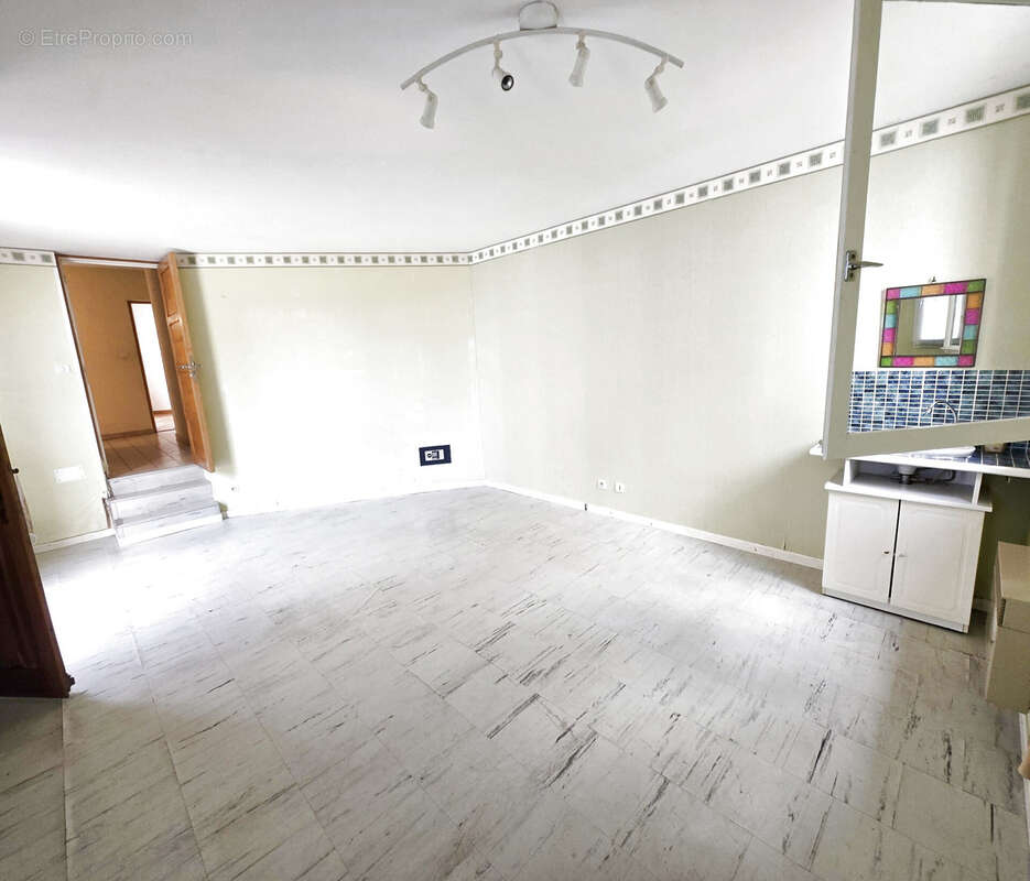 A vendre Villa d'architecte 5 chambres piscine - photo 13