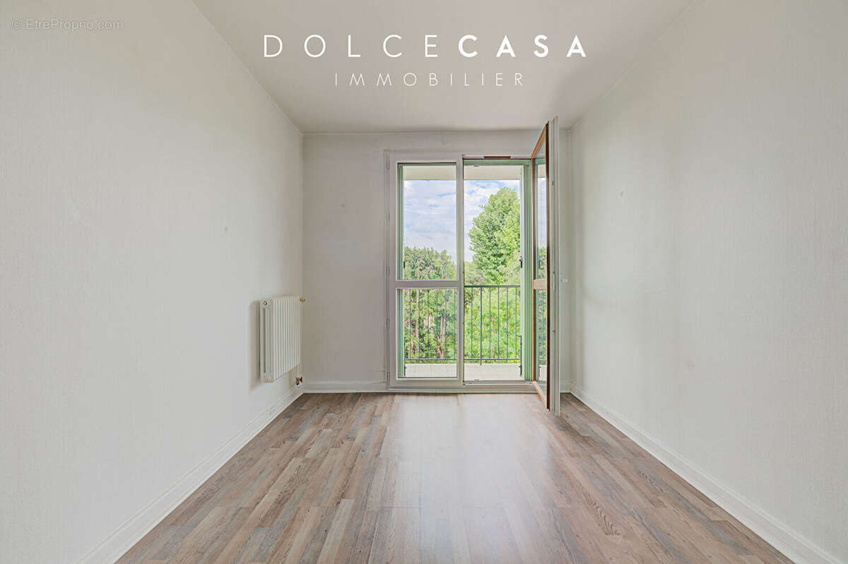 Appartement à LE PERREUX-SUR-MARNE
