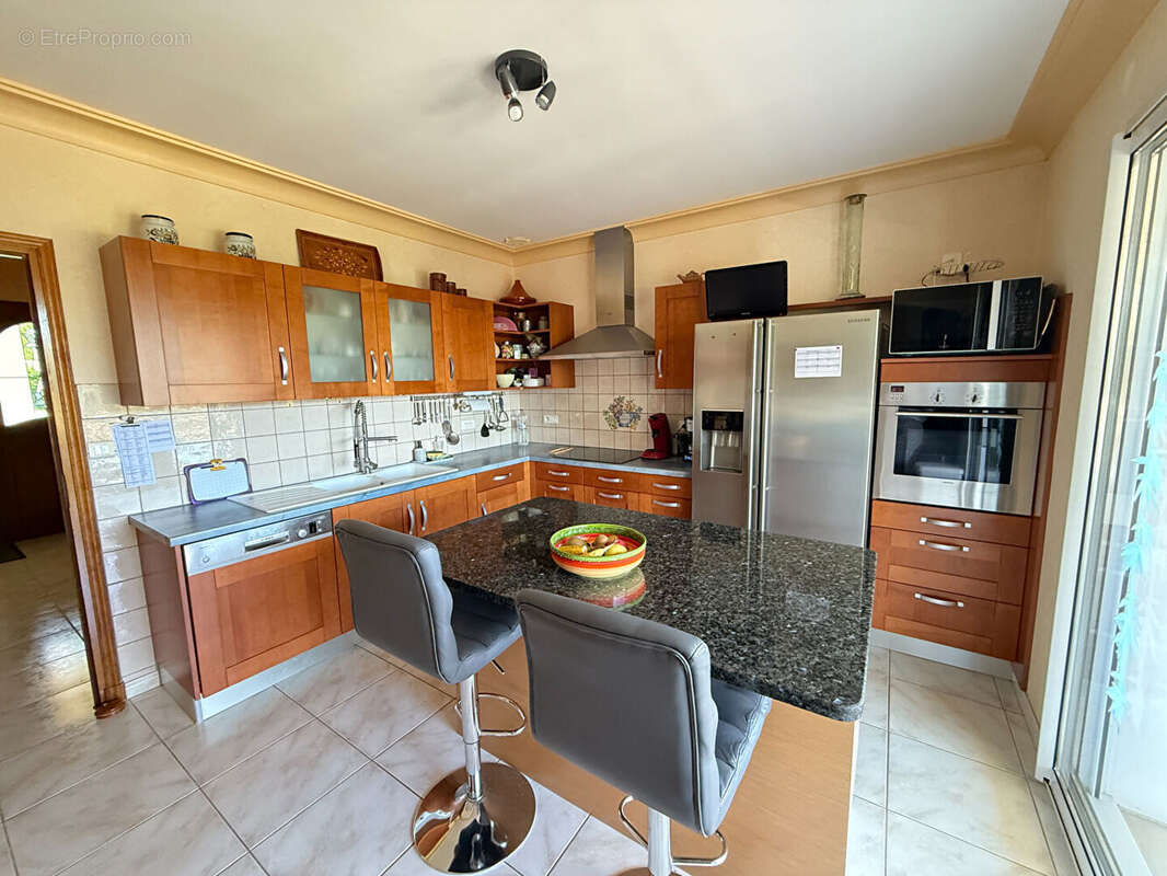 Maison à HAUTEFAGE-LA-TOUR